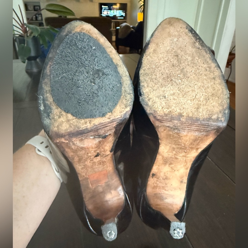 Aldo Black Patent Leather Heels - Picture 8 of 9